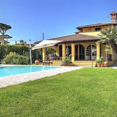 Relais Di Alice- Adults Only Bed and Breakfast Forte dei Marmi Exteriör bild