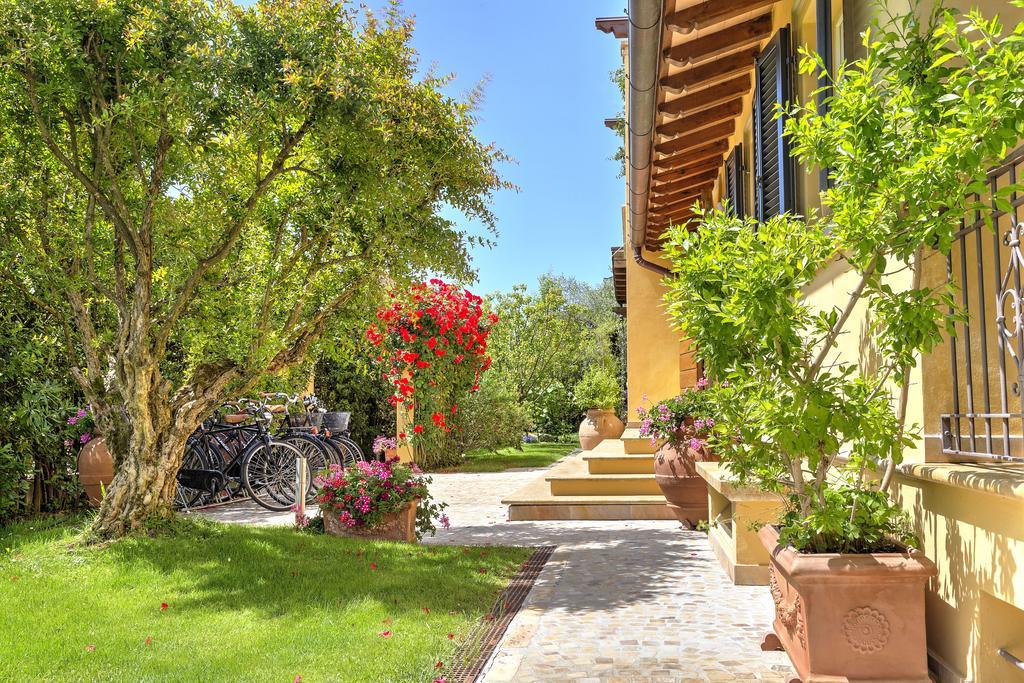 Relais Di Alice- Adults Only Bed and Breakfast Forte dei Marmi Exteriör bild