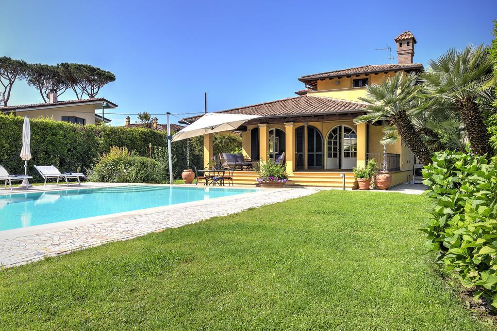 Relais Di Alice- Adults Only Bed and Breakfast Forte dei Marmi Exteriör bild