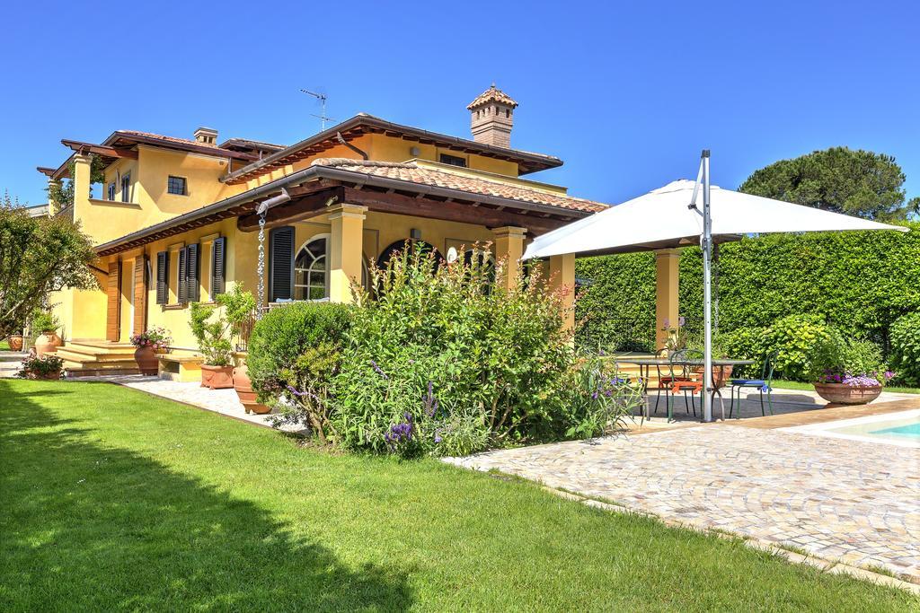 Relais Di Alice- Adults Only Bed and Breakfast Forte dei Marmi Exteriör bild